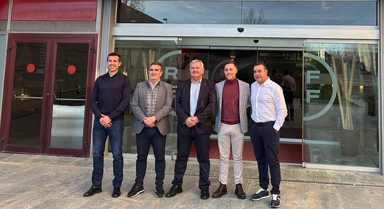 Diego Martínez se cita con los clubes y árbitros