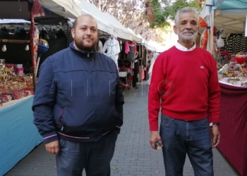 Descontento entre los vendedores de caramelos de Reyes por la nueva ubicación de los puestos