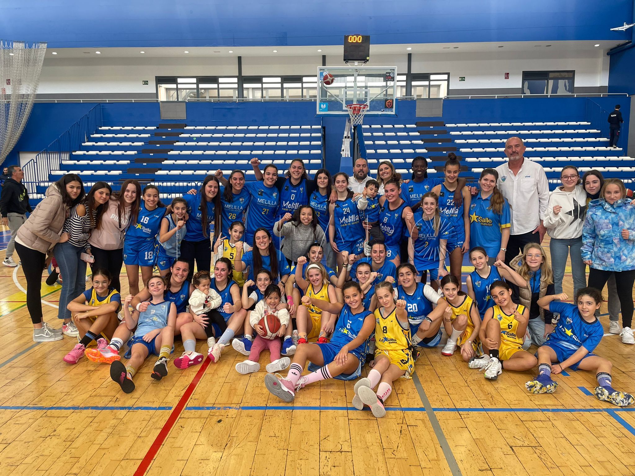 Las lasalianas ganar al líder con un gran trabajo en defensa