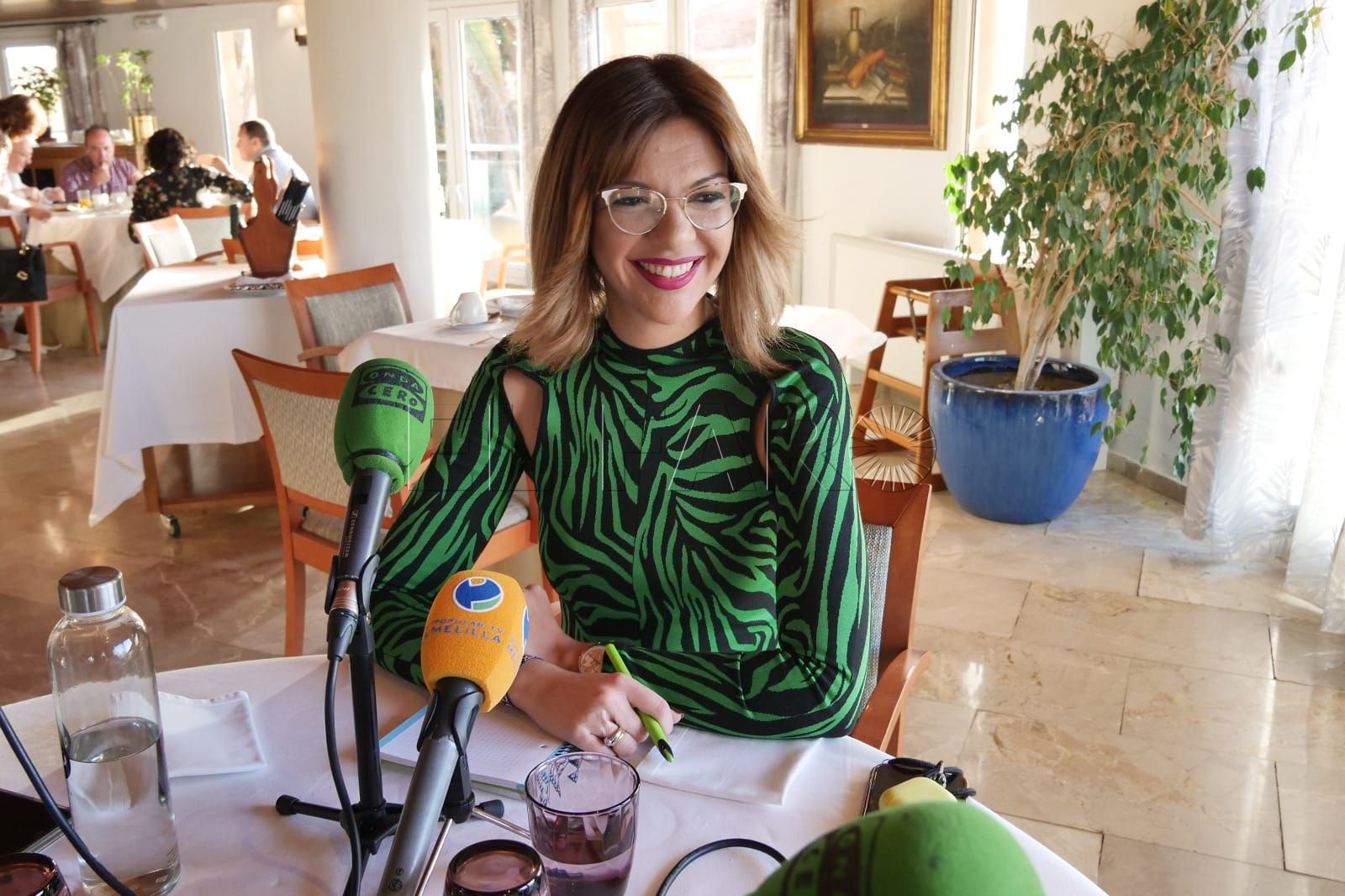 La delegada insiste en que el contrato marítimo quiere favorecer a los melillenses