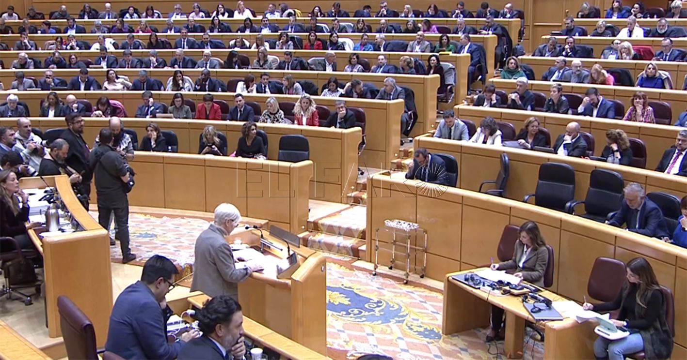 El Gobierno salva los muebles gracias a Junts en un pleno agónico