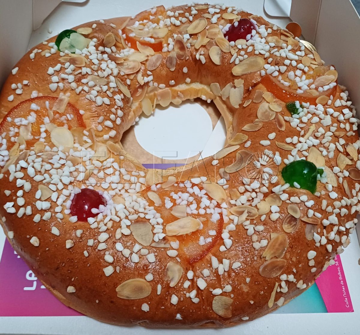 Los melillenses siguen la tradición del roscón de Reyes