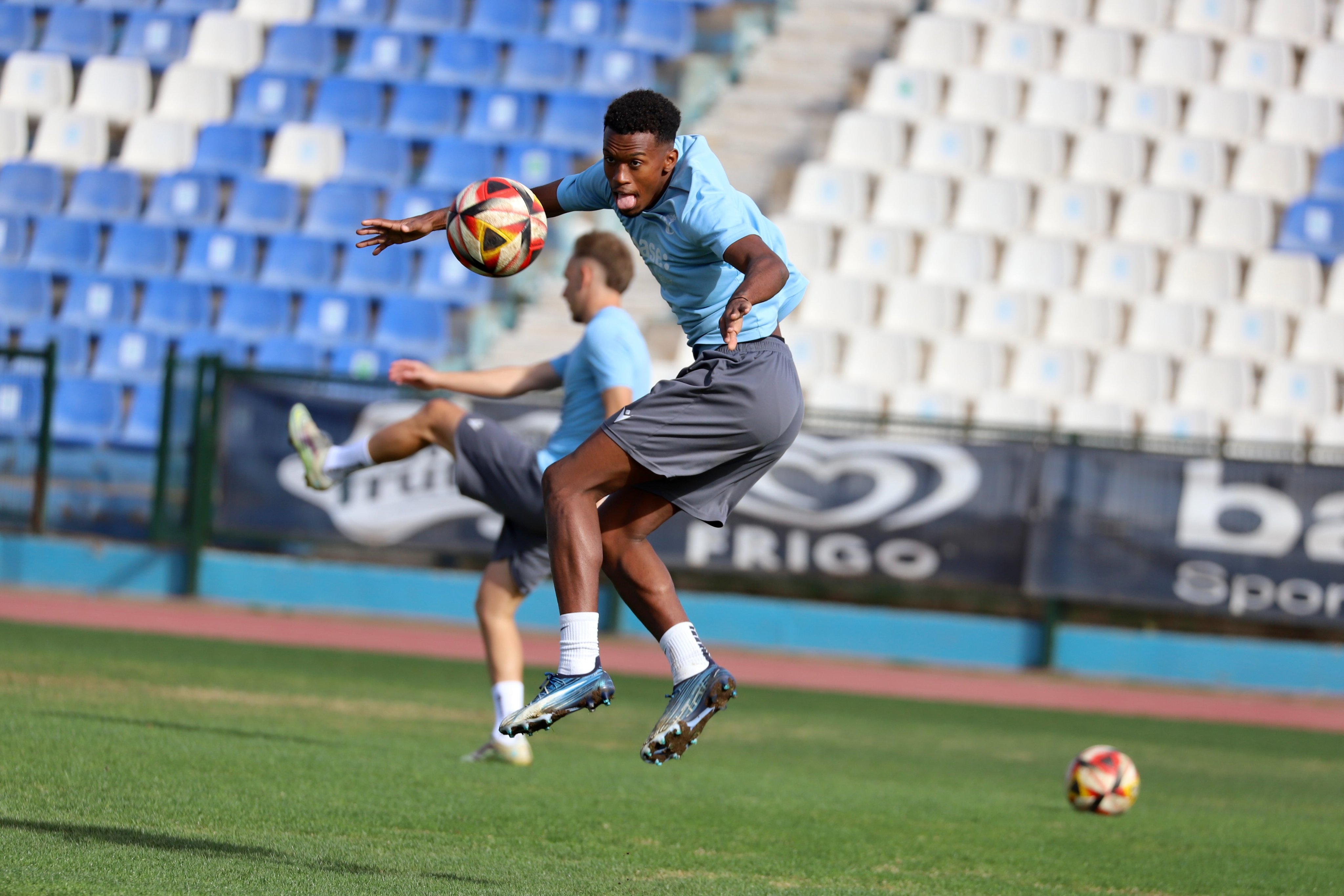 Los jugadores de la escuadra unionista, que entrena Juan Sabas, realizaron en la matinal de ayer sábado el último entrenamiento antes de medirse hoy al Málaga CF.