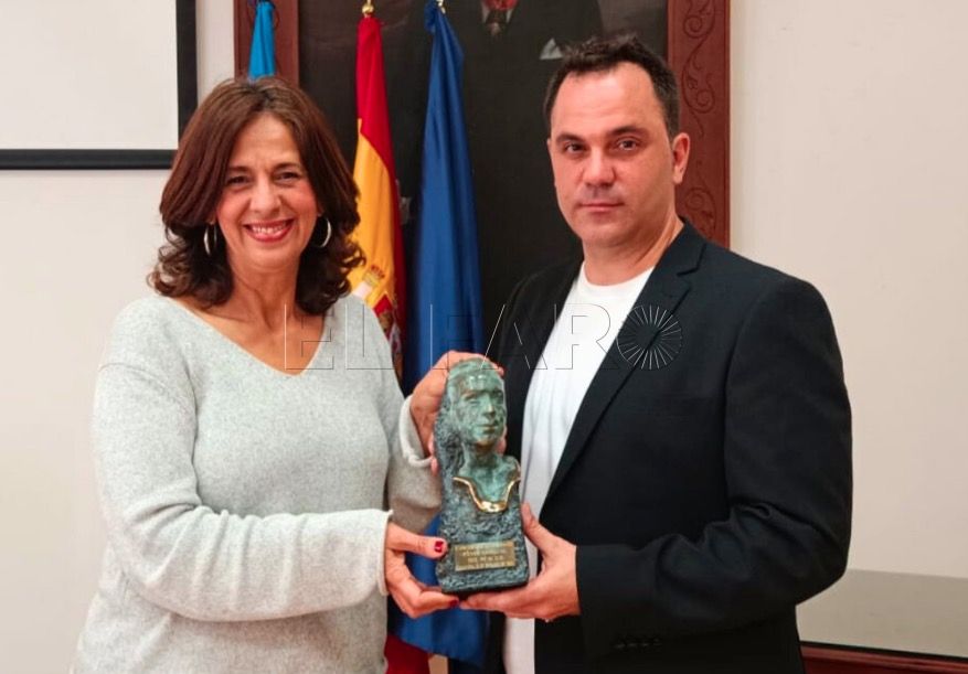 Óscar Toribio dona su premiado cortometraje 'El Cacharrico' a la Consejería de Cultura