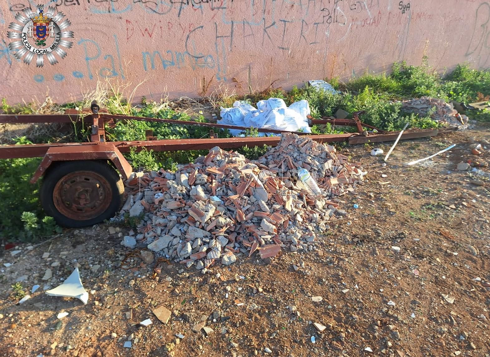 Dos personas más denunciadas por verter escombros por el antiguo depósito de Cabrerizas