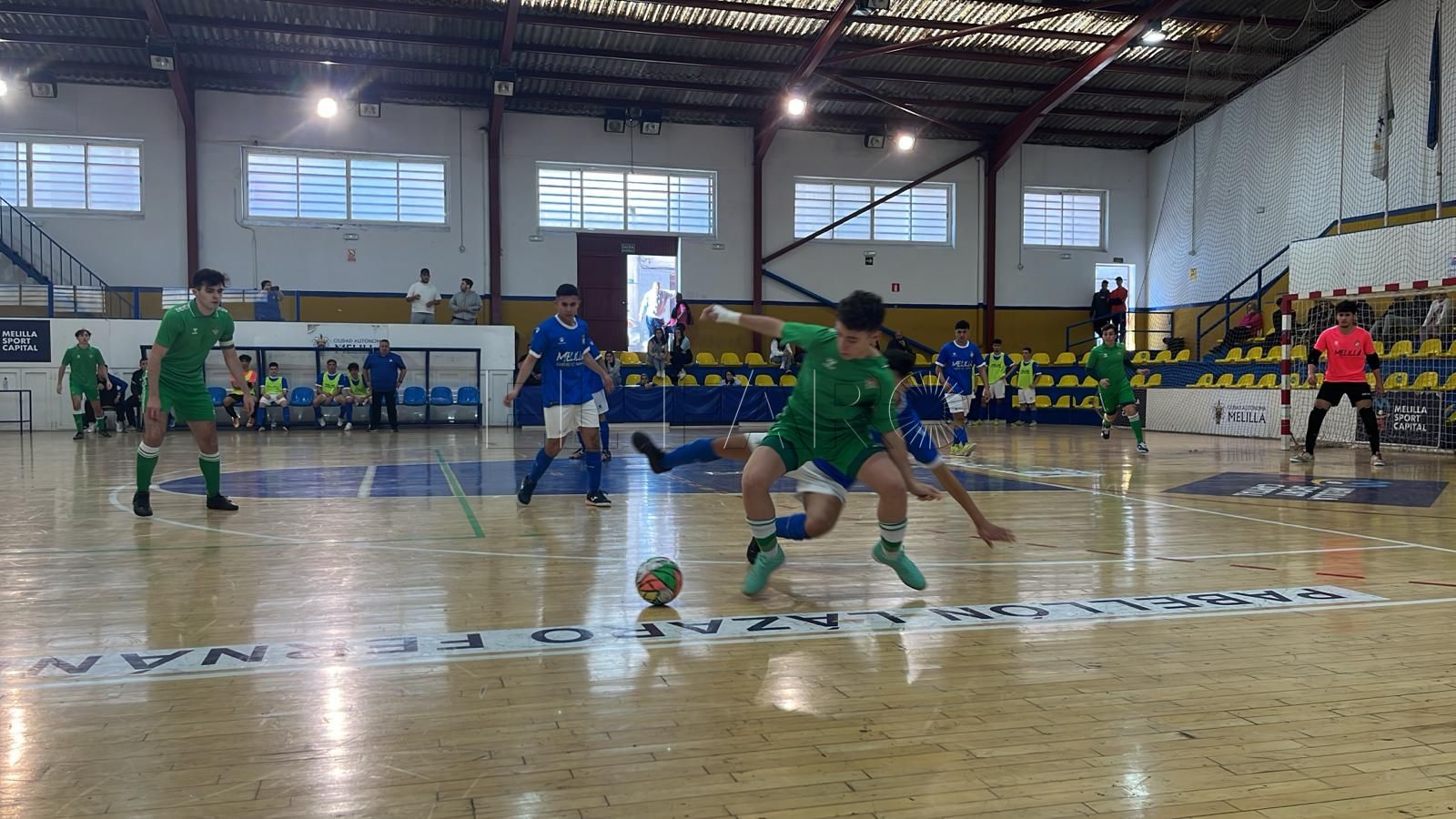 Dura derrota de la Peña Real Madrid en su lucha por la salvación