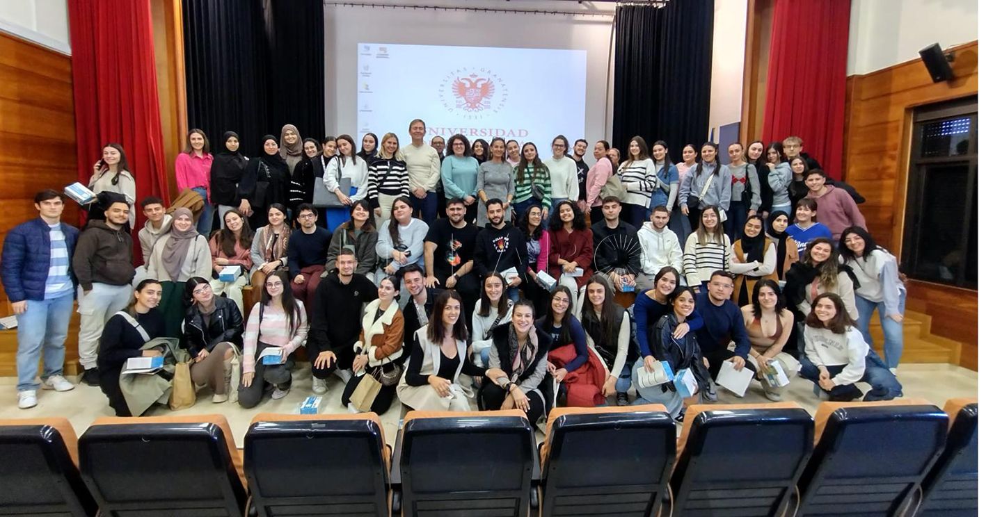 El alumnado de tercero de Enfermería comienza las prácticas del curso 2023-24