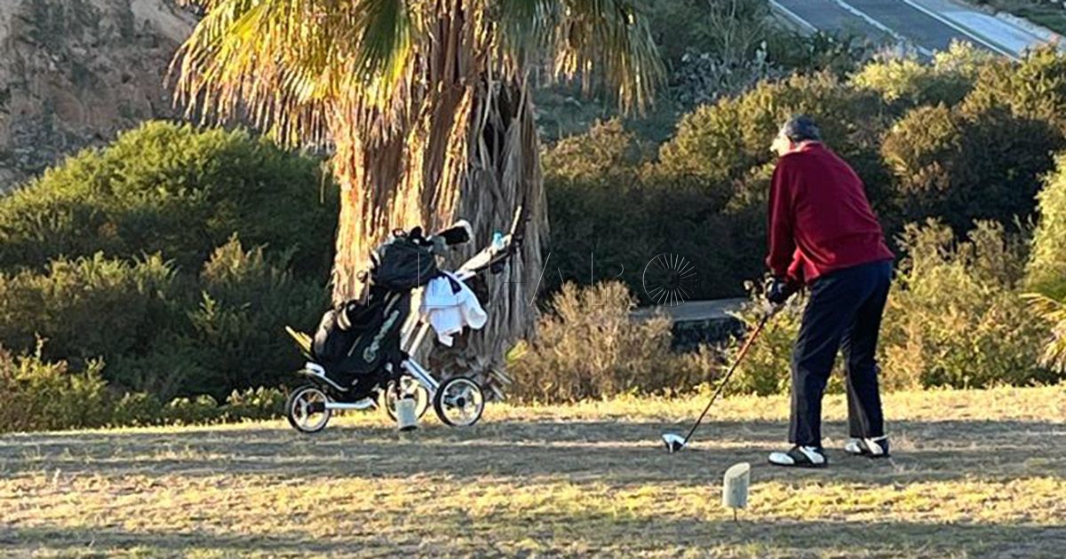 Algunos de los mejores golfistas locales se citan en un torneo