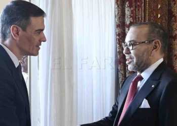 RABAT, 21/02/2024.-El presidente del Gobierno espaÒol, Pedro S·nchez, saluda al rey Mohamed VI, durante su encuentro mantenido en Rabat este miÈrcoles. Pedro S·nchez ha trasladado a Mohamed VI el cariÒo "muy especial" del rey Felipe VI a Marruecos y al monarca alauÌ.- EFE/Pool Moncloa/Borja Puig de la Bellacasa***SOLO USO EDITORIAL/SOLO DISPONIBLE PARA ILUSTRAR LA NOTICIA QUE ACOMPA—A (CR…DITO OBLIGATORIO)***