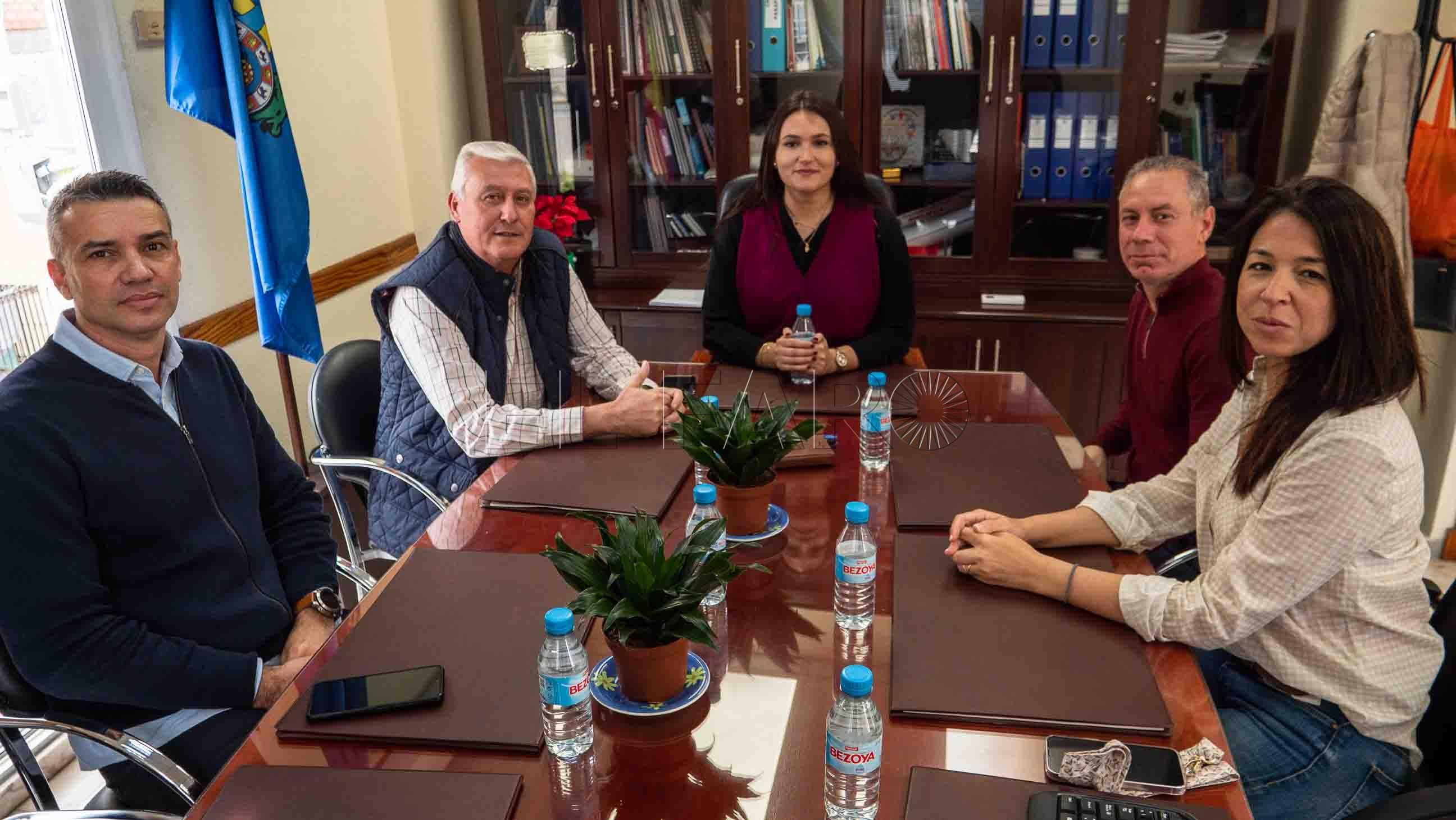 Salud Pública se compromete a lograr la reclasificación profesional de enfermería y fisioterapia