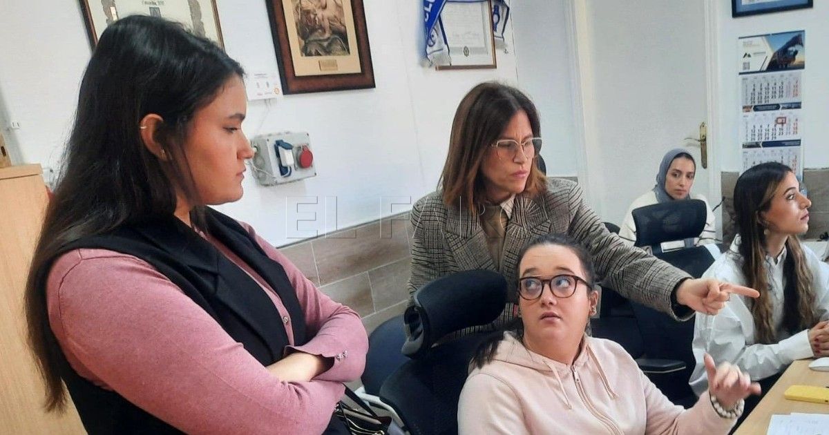 Randa Mohamed conoce el funcionamiento del Banco de Alimentos
