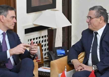 Rabat (Morocco), 21/02/2024.- Spanish Prime Minister Pedro Sanchez (L) with his Moroccan counterpart Aziz Akhannouch (R) during a meeting in Rabat, Morocco, 21 February 2024. Sanchez is on an official visit to Morocco. (Marruecos, EspaÒa) EFE/EPA/JALAL MORCHIDI / POOL