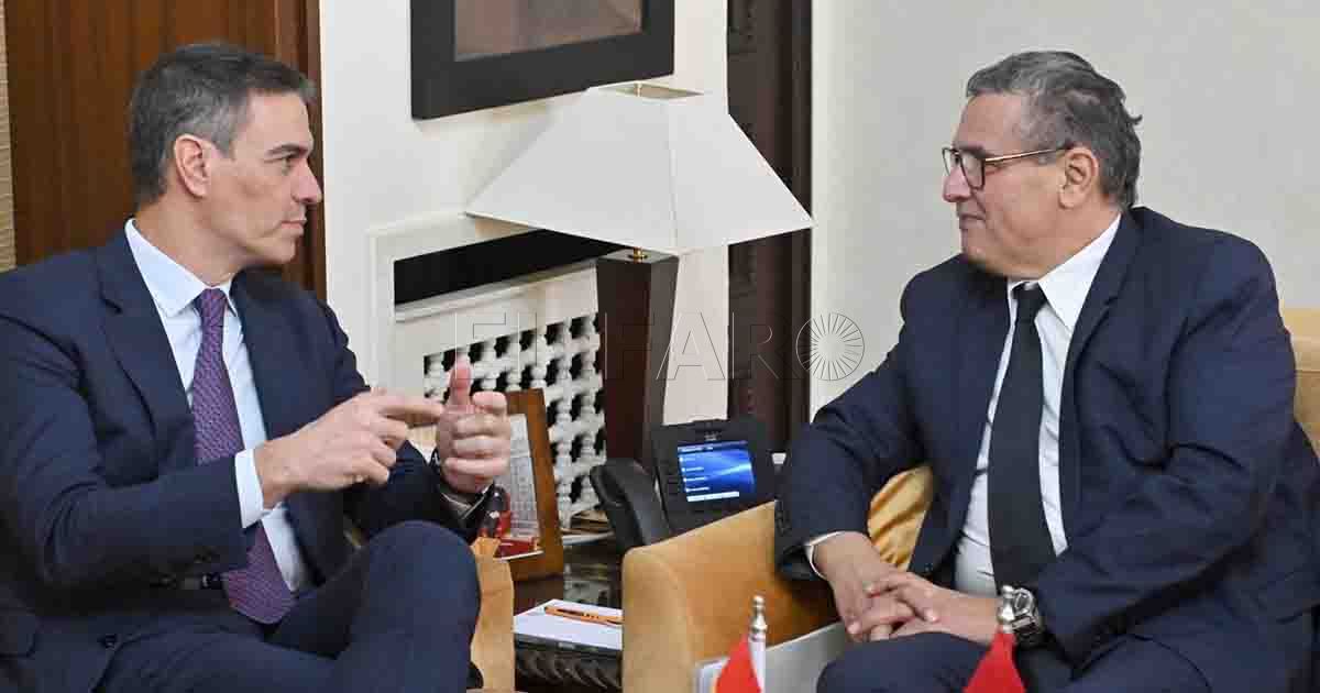 Rabat (Morocco), 21/02/2024.- Spanish Prime Minister Pedro Sanchez (L) with his Moroccan counterpart Aziz Akhannouch (R) during a meeting in Rabat, Morocco, 21 February 2024. Sanchez is on an official visit to Morocco. (Marruecos, EspaÒa) EFE/EPA/JALAL MORCHIDI / POOL