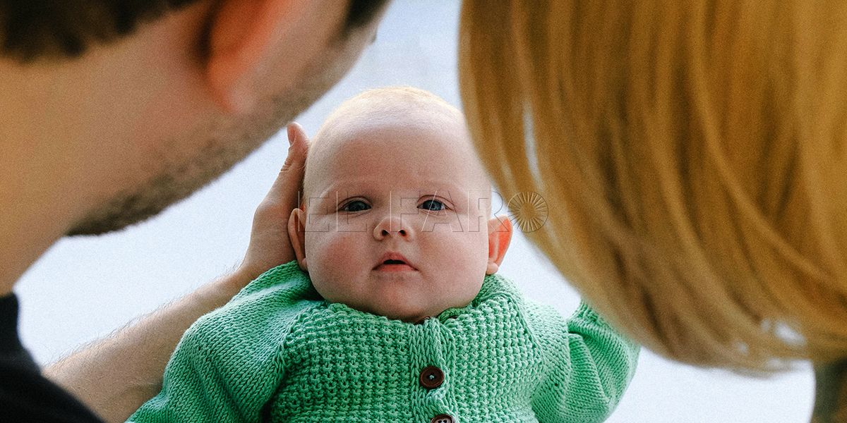 La Ley de Familias aprueba una ayuda de 100 euros para hogares con hijos de 0 a 3 años