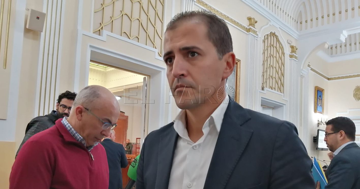 Bussian lamenta los "impedimentos" que se han puesto a los aficionados del Málaga para venir a Melilla