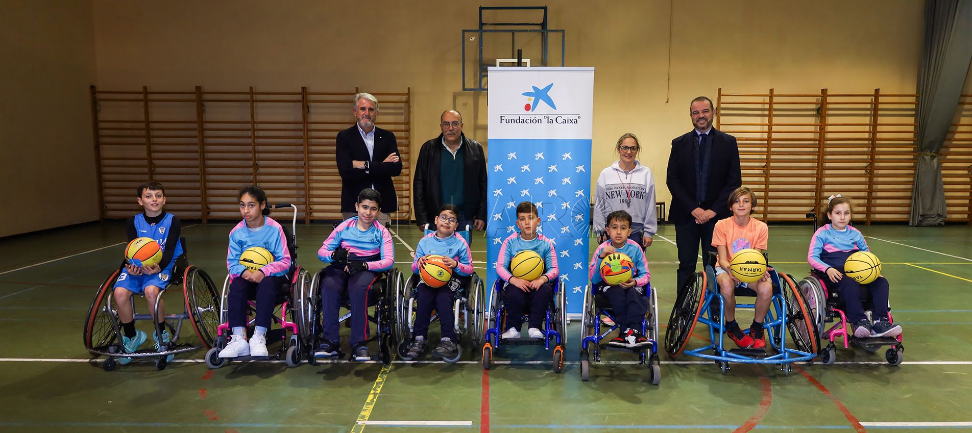 El Club Melilla Baloncesto y Fundación La Caixa firman un acuerdo de colaboración para la sección del baloncesto en silla de ruedas escolar