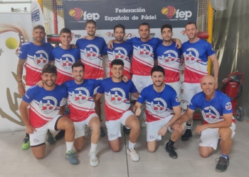 Tras perder la categoría la pasada temporada, el equipo melillense arranca esta tarde la lucha por el ascenso, enfrentándose a los cántabros del Central Pádel.