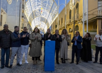 Melilla se prepara para el comienzo del Ramadán con el encendido de la iluminación