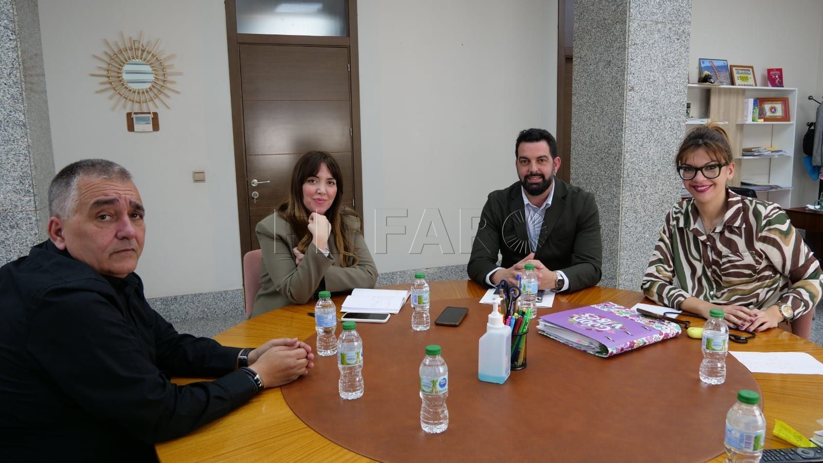 Los sindicatos mayoritarios se reúnen con el director provincial del SEPE