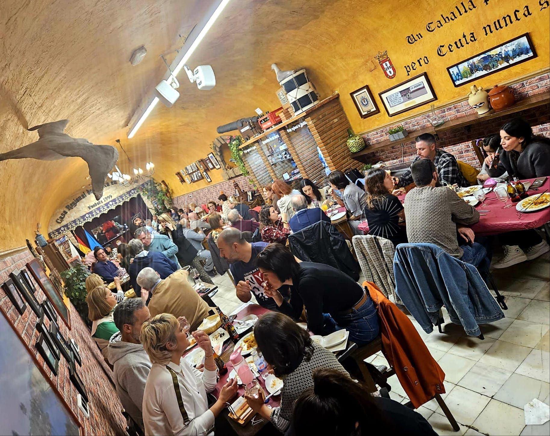 La Casa de Ceuta en Melilla celebra la Semana Santa con sus socios y simpatizantes