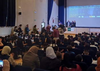 El encuentro del Programa CSIC en la Escuela adentra a los jóvenes de Melilla en la ciencia