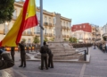 El Regimiento de Artillería vuelve a realizar un mes más el acto de arriado de Bandera