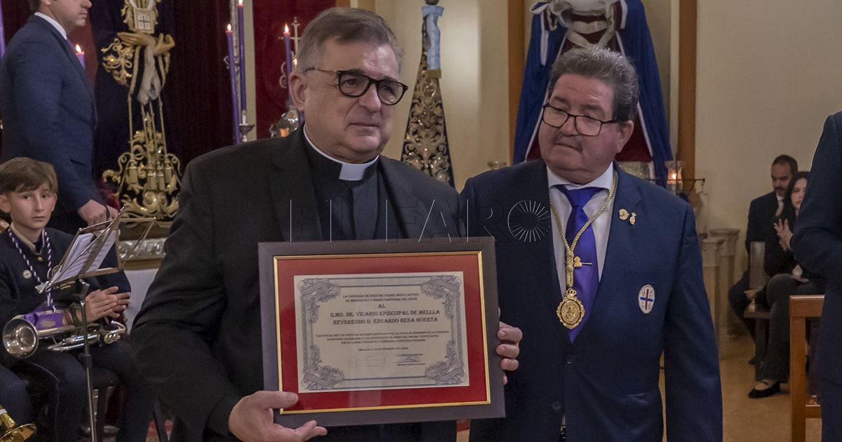 Eduardo Resa recibe el Cautivo de Oro muy emocionado