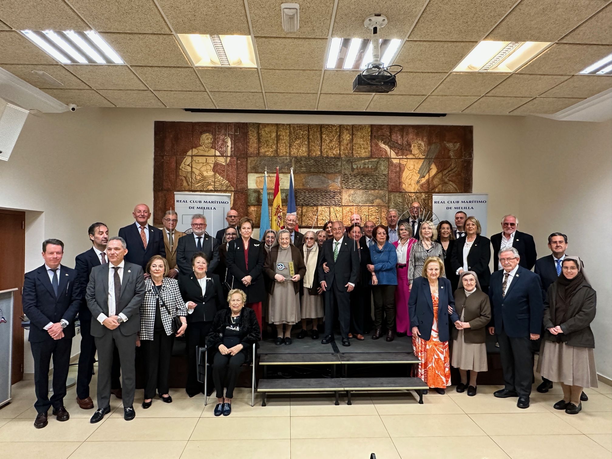 Insignias de oro del Club Marítimo a los socios con más de 50 años de antigüedad