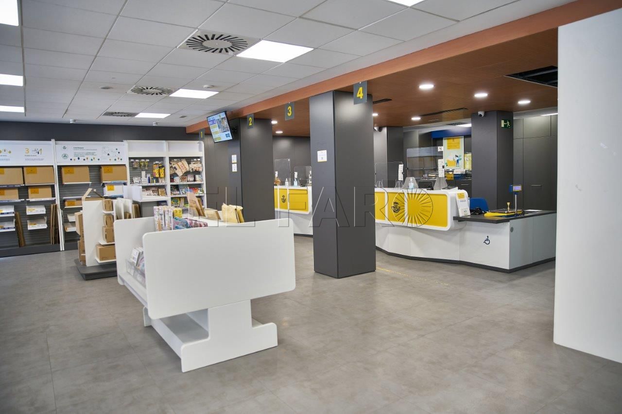 Correos ofrece un nuevo servicio de consigna en todas sus oficinas de España