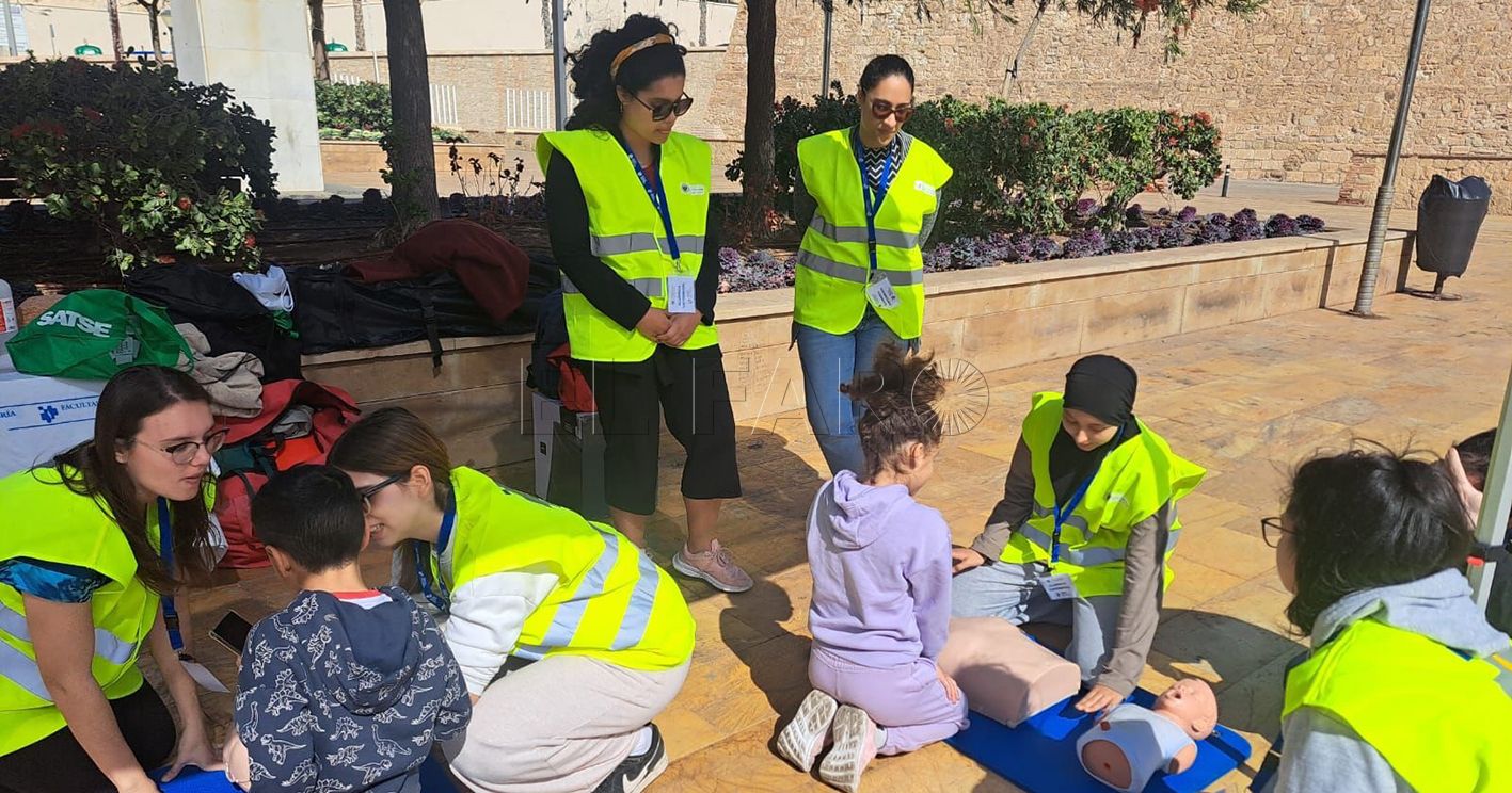 Mesas de calle y torneos deportivos para el comienzo de las fiestas del patrón de la Facultad de Ciencias de la Salud