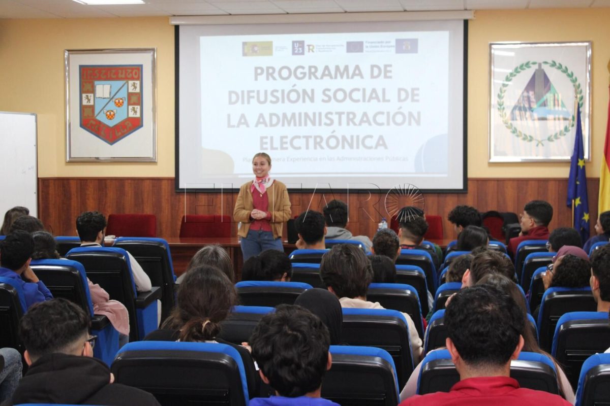 Continúan las charlas para acercar la administración electrónica a los jóvenes de Melilla