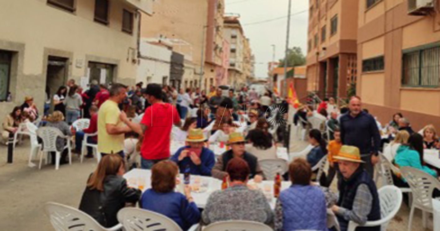 Verbena popular en la AV Casino del Real por el día del Padre