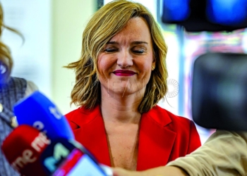 A doña Pilar Alegría, ministra de Educación