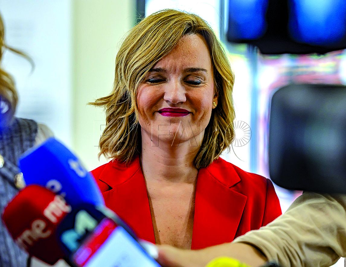 A doña Pilar Alegría, ministra de Educación