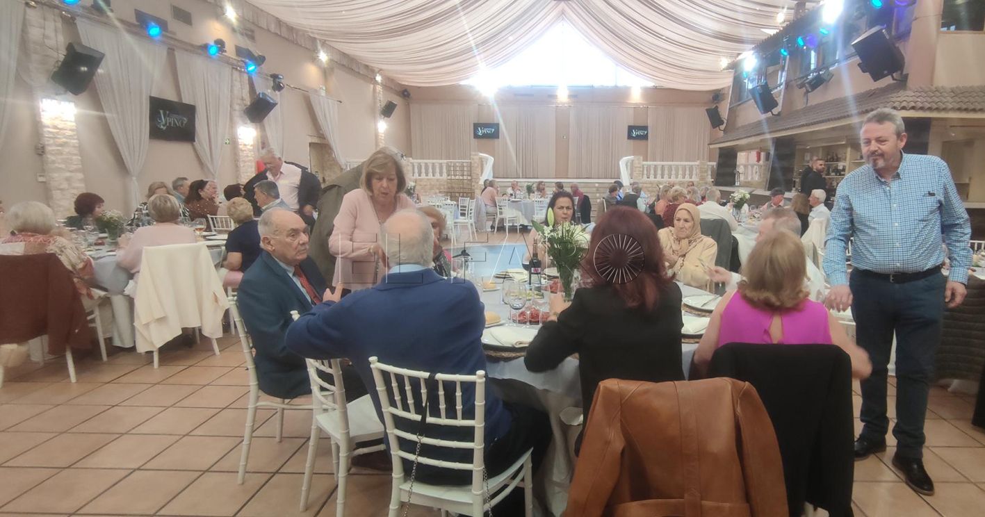 La AV Convivencia celebra el Día de la Madre