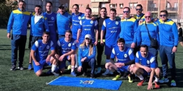 Imagen del equipo Melilla ‘A’ que ayer debutaba en la competición de Fútbol-7 con dos victorias, frente a Policía Nacional de Granada (3-1) y ante Policía Local de Mijas (4-0).