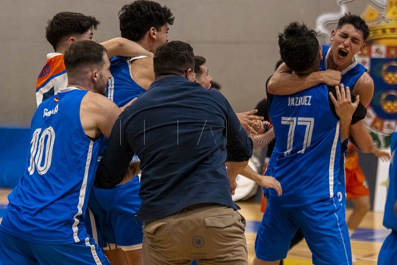 Partido de alto voltaje del Enrique Soler frente a un gran Sant Antoni