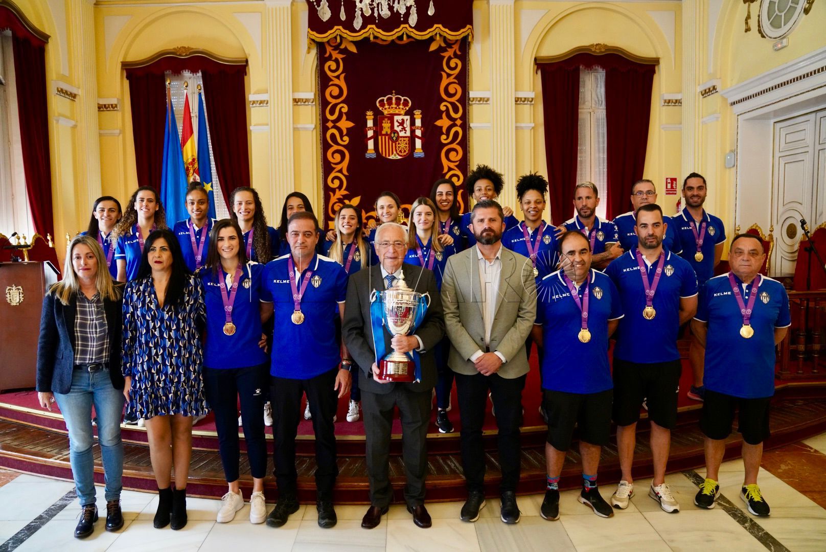 Hay que felicitar a las jugadoras del Torreblanca