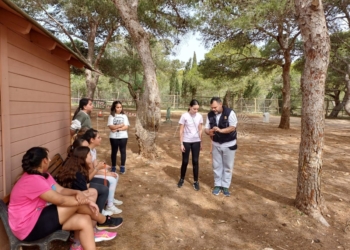 El Club de Petanca Estopy Melilla organiza una yincana en Rostrogordo para inculcar los juegos tradicionales