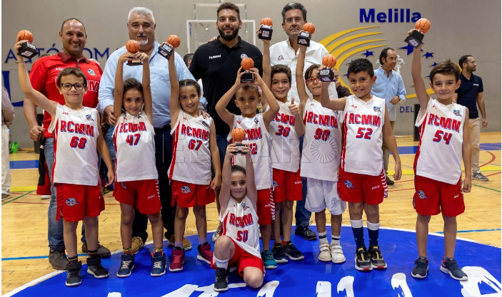 Concentración babybasket en el Real Club Marítimo