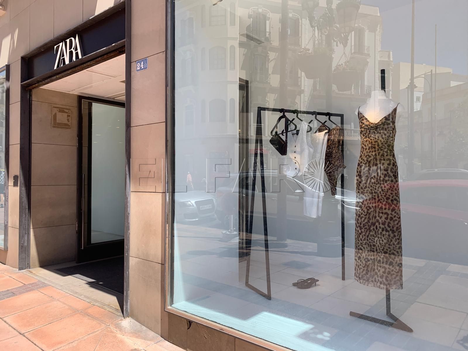 Polos, azul cielo y maxi joyas, las tendencias de esta primavera