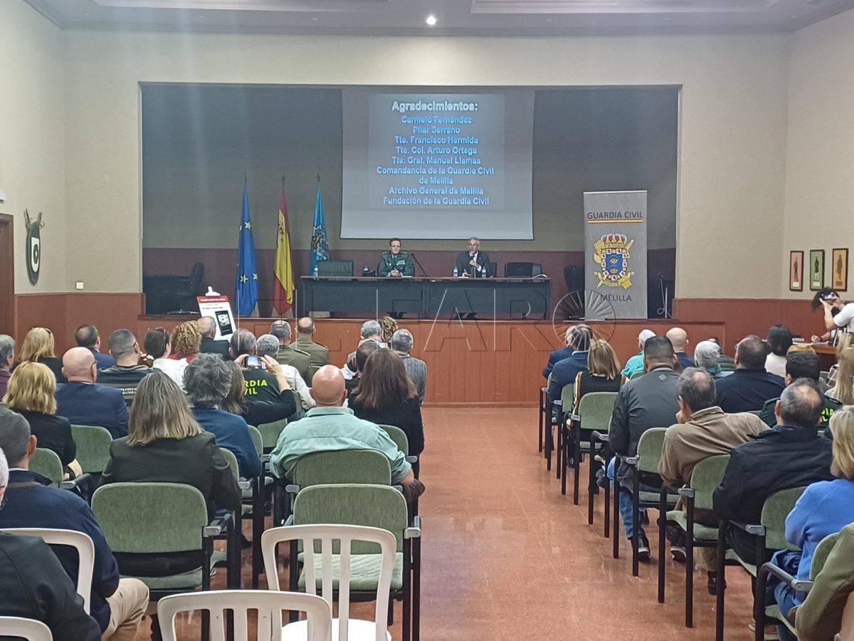 Presentación del libro que recuerda la resistencia de los guardias civiles del asedio a la fábrica de harinas de Nador
