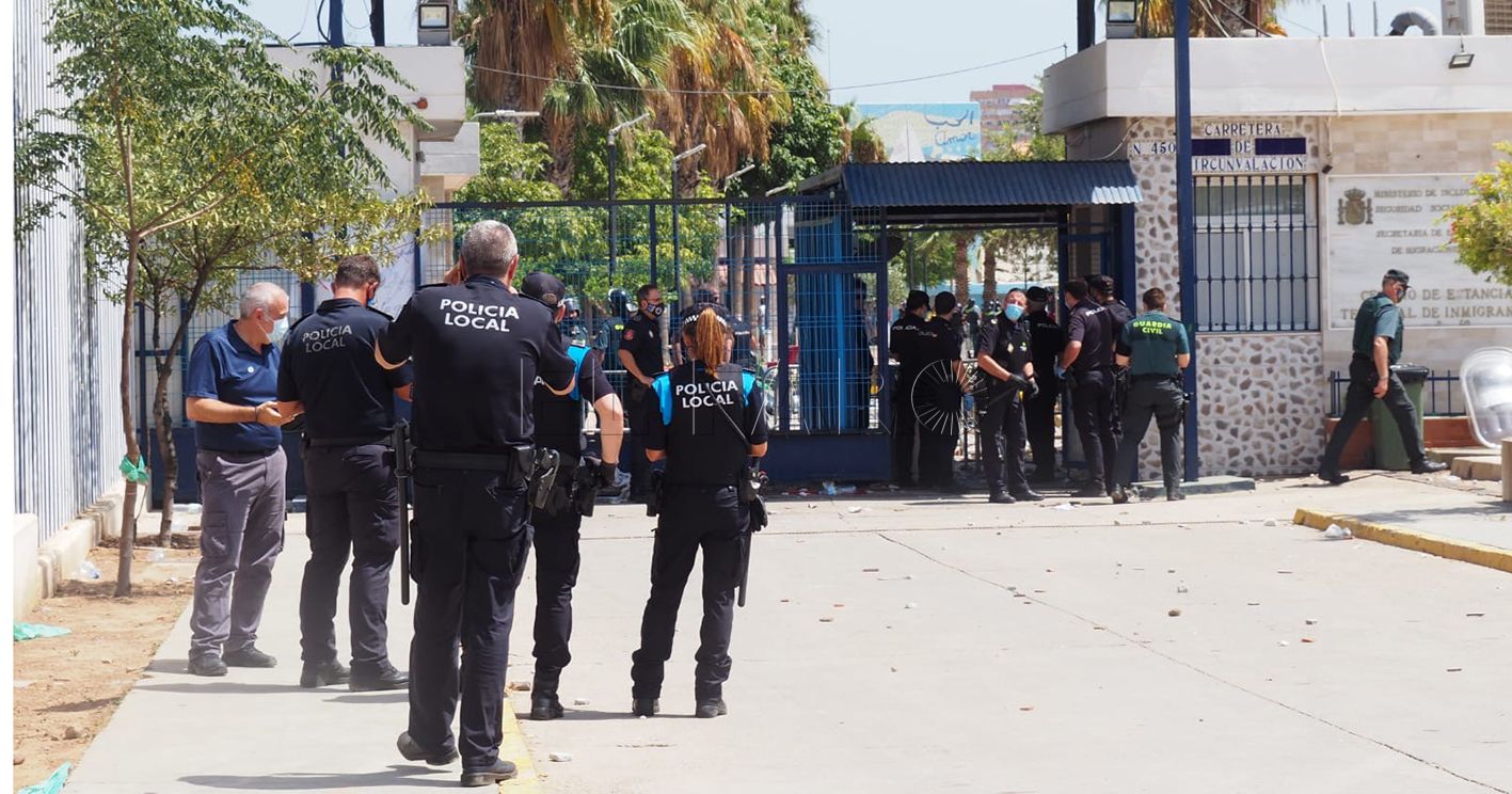 Una ONG denuncia expulsiones del CETI sin respaldo legal