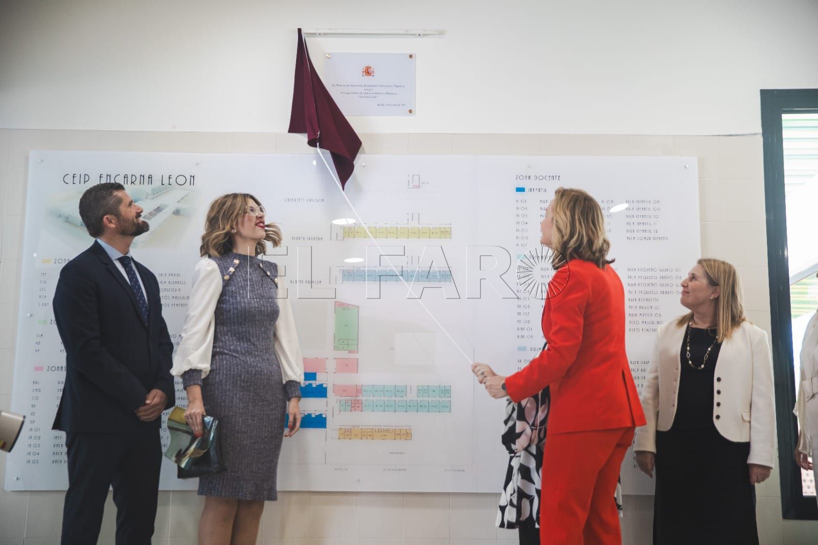 Ministros que traen las manos vacías