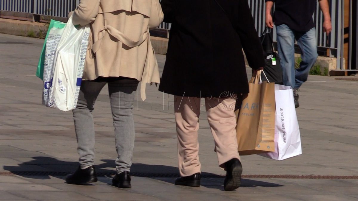 La campaña de compras por el Día de la Madre no despega aún en Melilla