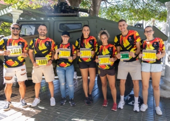 Gran afluencia de deportistas es la que se dio en la matinal de ayer viernes para recoger los dorsales y las camisetas de esta nueva edición de la prueba, la décima.