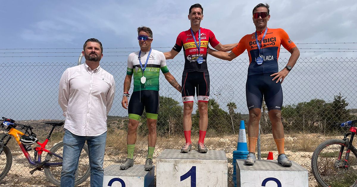 Luismi Ruiz Narváez vence con autoridad en mountain bike