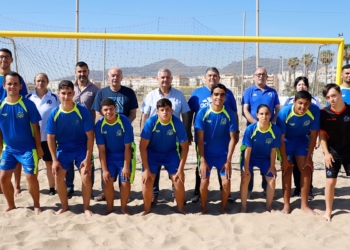 Imagen de la Selección Melillense que participó el pasado año en la primera edición de este campeonato de españa de Fútbol Playa Adaptado.