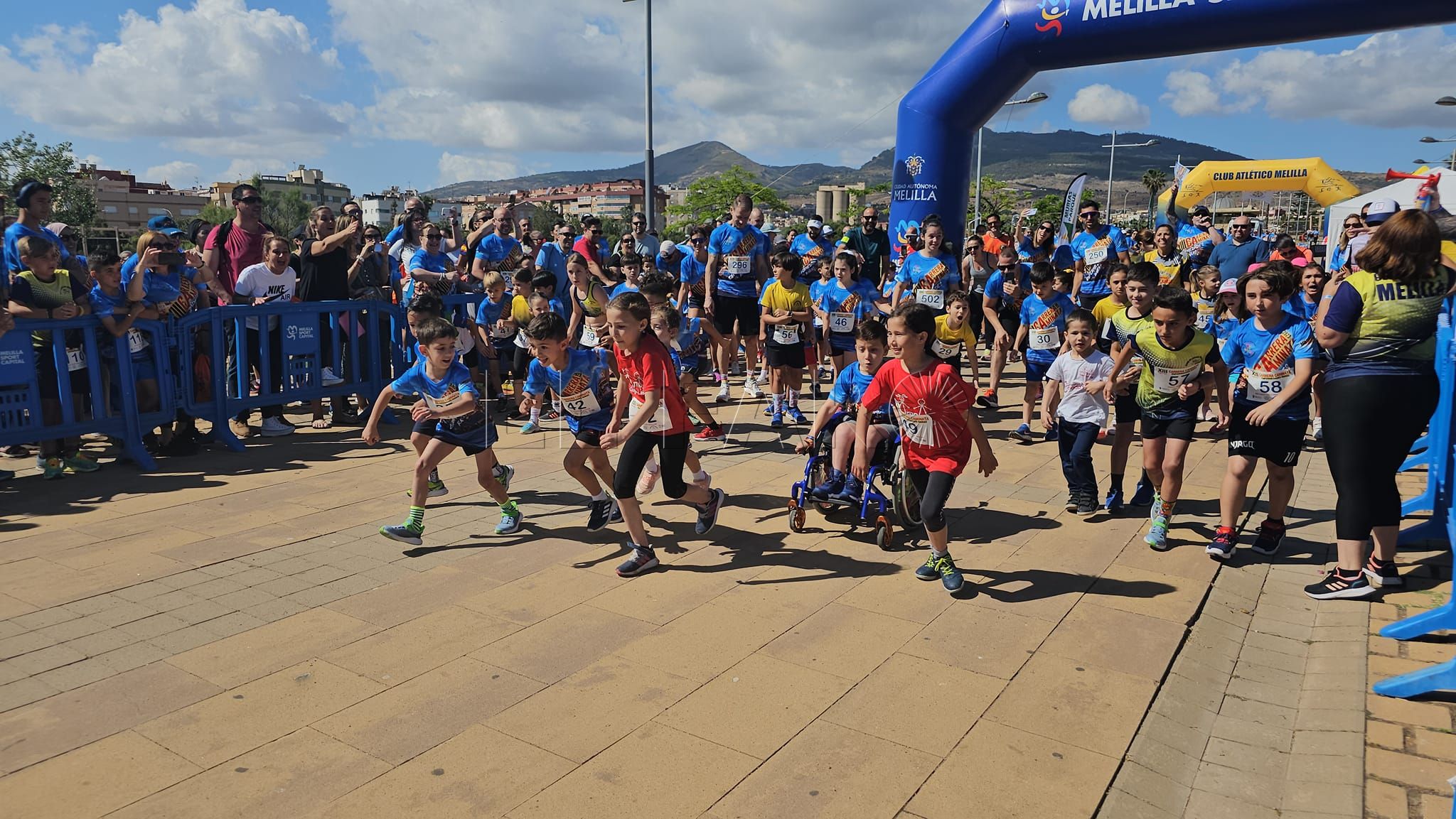 El atletismo se cita en una prueba solidaria