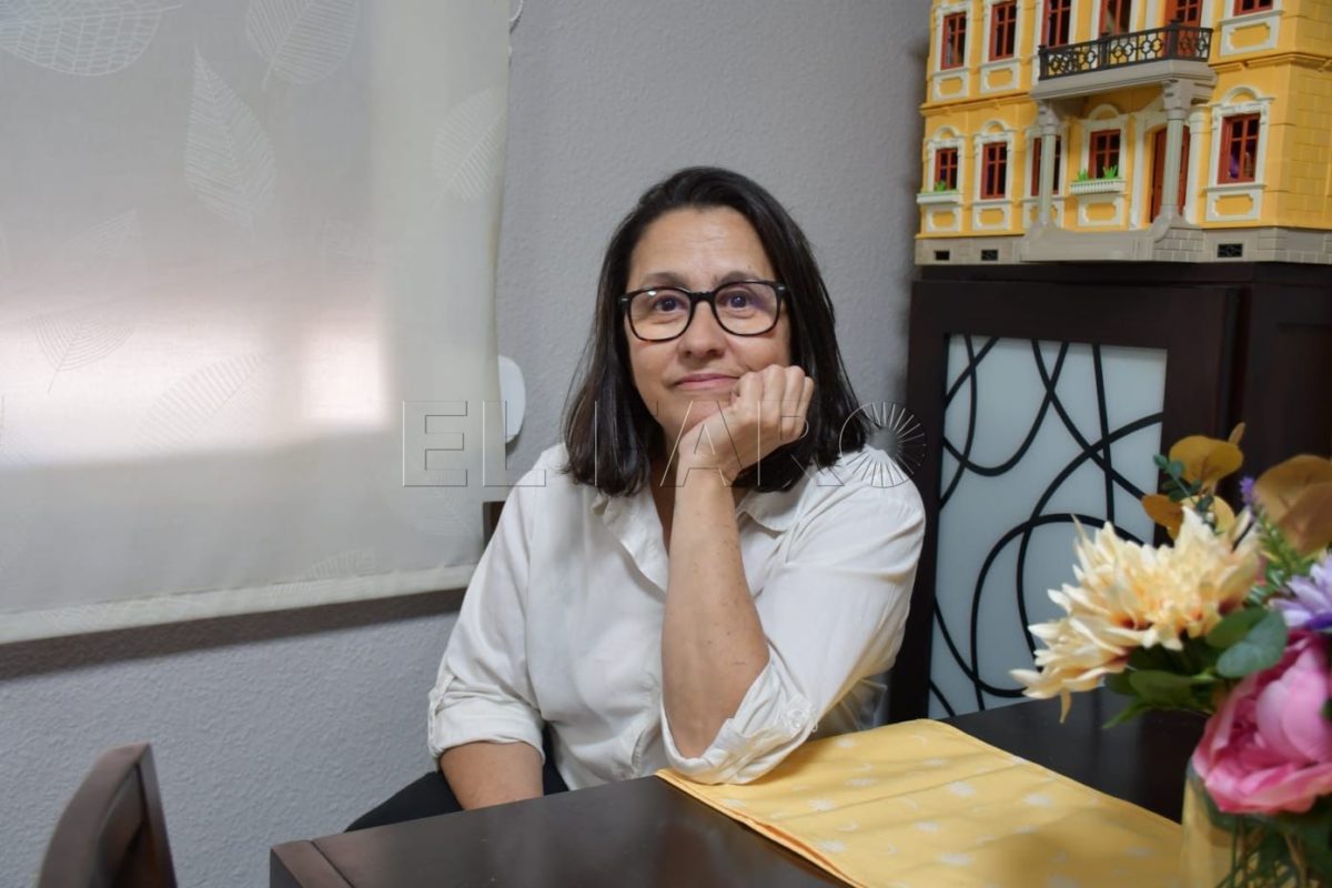 El Carrillo| Marinette Banuls: "De mis antiguos alumnos y alumnas me llevo cariño, amistad y muchos recuerdos bonitos"